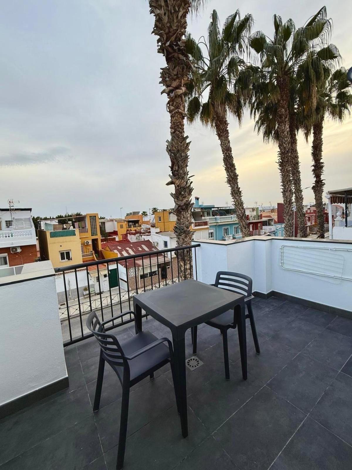 Apartamento Maui Beach En El Palo Malaga Exterior photo